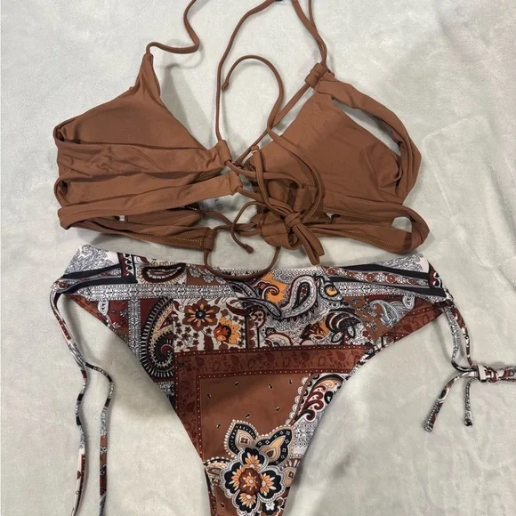 ZAFUL Women 2 Piece Swimsuit Spaghetti Strap Brazilian Bikini Lace Up High Cut - Picture 8 of 9